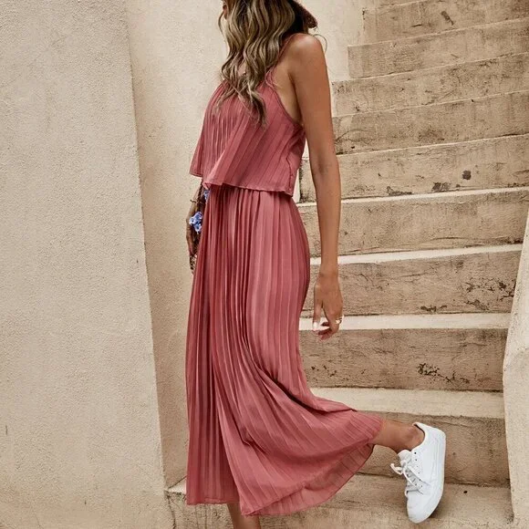 Redwood Casual Women's Floral Pleated French Romantic Vacation Pants Set - Picture 5 of 6